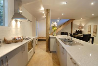 Arnica Views Luxury Retreat - Accommodation Fremantle 2