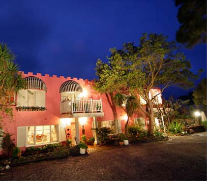 The Castle Villa By The Sea - Accommodation Fremantle 1