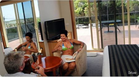 The Castle Villa By The Sea - Accommodation Fremantle 3
