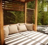 Lake House - Accommodation Fremantle