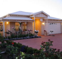 Sussex on Willis Cove Bed and Breakfast - Accommodation Fremantle