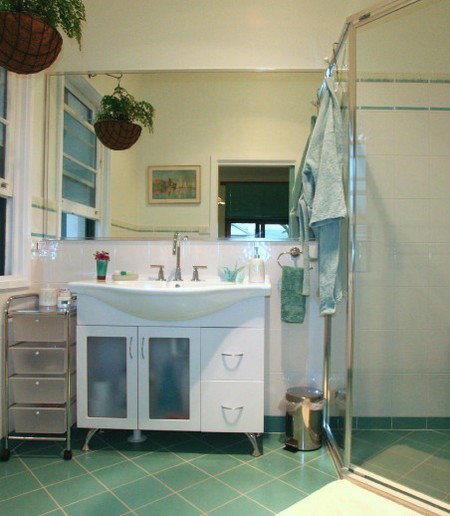 Pratically Lakeside B & B - Accommodation Fremantle 2
