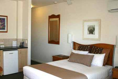 Yamba Beach Motel - Accommodation Fremantle 0