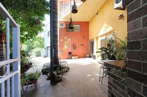 Rooftops Bed & Breakfast - Accommodation Fremantle 1