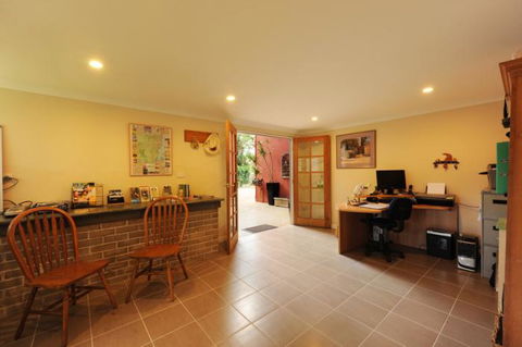 Rooftops Bed & Breakfast - Accommodation Fremantle 12