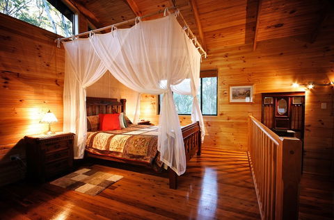 Ravensbourne Forest Chalets - Accommodation Fremantle 0