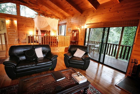Ravensbourne Forest Chalets - Accommodation Fremantle 3