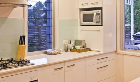 Aaman & Cinta Villa - Accommodation Fremantle 2