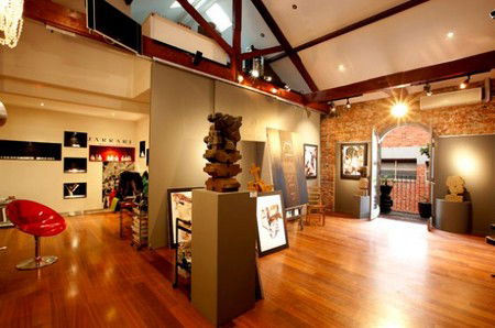 Warburton Lane Exhibits - Accommodation Fremantle 2