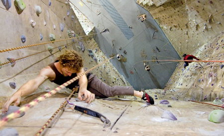Cliffhanger Climbing Gym - Accommodation Fremantle 2