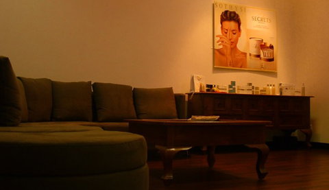 The Revival Lounge - Accommodation Fremantle 3