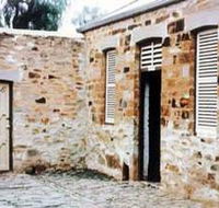Police Lockup And Stables - Accommodation Fremantle