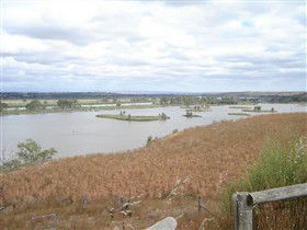 Sunnyside Reserve Lookout - Accommodation Fremantle 0