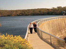 Whispering Wall - Accommodation Fremantle 0