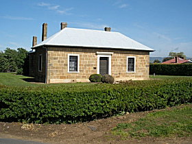 Oatlands Court House - Accommodation Fremantle 0
