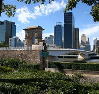 Former Victoria Bridge Abutment Memorial - Accommodation Fremantle