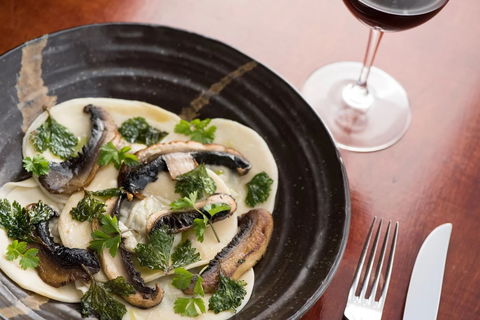 Saint Regis Winery, Food & Wine Bar - Accommodation Fremantle 2