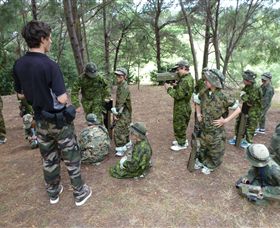 Hedgend Maze And Healesville Laser Sport - Accommodation Fremantle 3