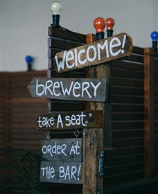 4 Pines Brewing Company - Accommodation Fremantle 5