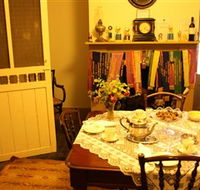 Roughley House and The Pines - Accommodation Fremantle