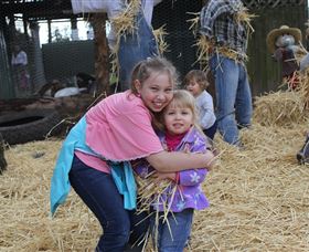 Golden Ridge Animal Farm - Accommodation Fremantle 2