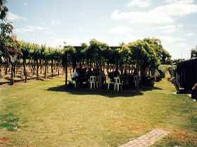 Bonneyview Winery And Restaurant - Accommodation Fremantle 2