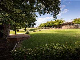 Howard Vineyard - Accommodation Fremantle 2