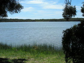 Lake Fellmongery Ski Lake - Accommodation Fremantle 0