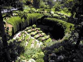 Umpherston Sinkhole - Accommodation Fremantle 0