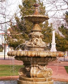 Royal Doulton Hankinson Memorial Fountain - Accommodation Fremantle 2