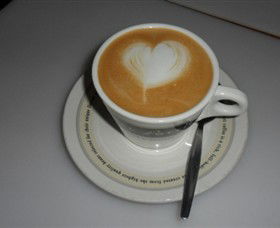 Breretons Bakery And Coffee Lounge - Accommodation Fremantle 2
