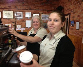 Breretons Bakery And Coffee Lounge - Accommodation Fremantle 3
