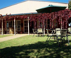 Red Earth Estate Vineyard - Accommodation Fremantle 1