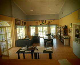 Red Earth Estate Vineyard - Accommodation Fremantle 4