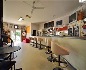 The Farmers Inn At Burrumbuttock - Accommodation Fremantle 2