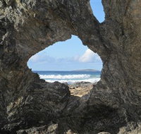 Glasshouse Rocks and Pillow Lava - Accommodation Fremantle