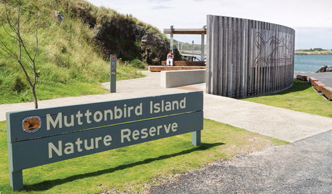 Muttonbird Island Outdoor Learning Space - Accommodation Fremantle 0