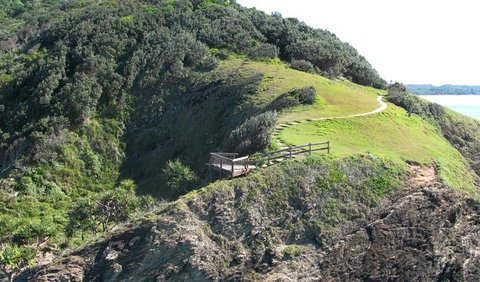 Three Sisters Walking Track - Accommodation Fremantle 2