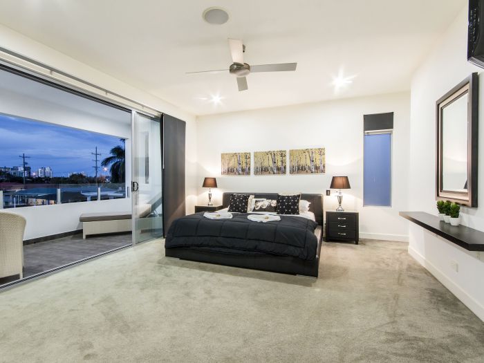 Broadbeach Waters QLD Accommodation Fremantle