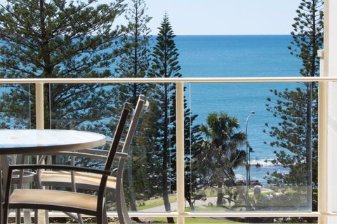 Pacific Beach Resort - Accommodation Fremantle 2