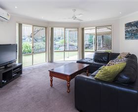 At Theme Park Central Holiday House - Accommodation Fremantle 2