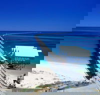 Full-Day Busselton Jetty Train Ride  Dophin Discovery - Accommodation Fremantle