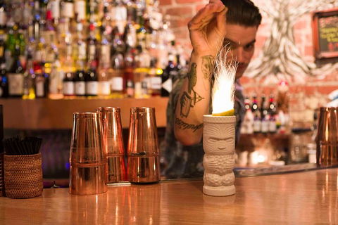 Melbourne Walking Tour: Uncover Hidden Laneway Bars - Accommodation Fremantle 1