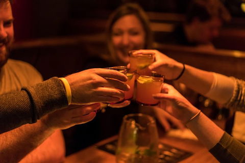 Melbourne Walking Tour: Uncover Hidden Laneway Bars - Accommodation Fremantle 11
