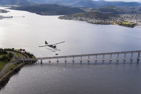 30-Minute Hobart Scenic Flight - Accommodation Fremantle 5