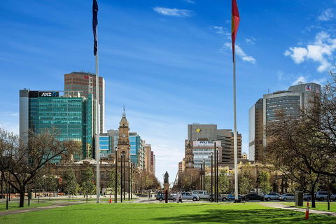 Adelaide Highlights, Hahndorf & McLaren Vale Wine Tasting And Sightseeing Tour - Accommodation Fremantle 9