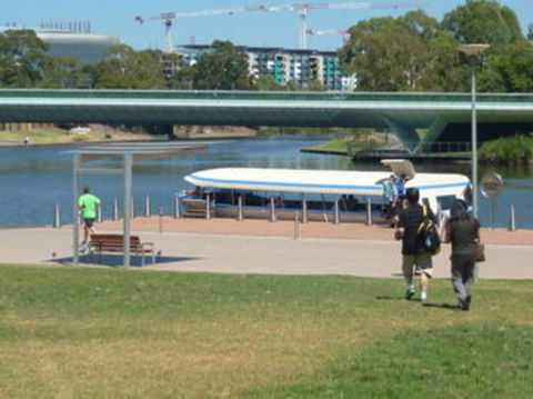 Adelaide Super Saver: Adelaide City Sightseeing Tour Plus Barossa Valley And Hahndorf Tour - Accommodation Fremantle 2
