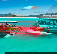 Whitehaven Beach and Hill Inlet Lookout Full-Day Snorkeling Cruise by High-Speed Catamaran