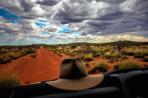 Mount Conner 4WD Small Group Tour From Ayers Rock Including Dinner - Accommodation Fremantle 2