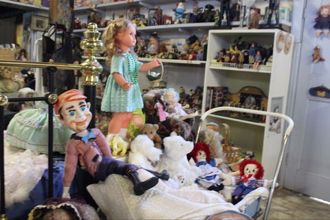 Gerogery Doll Museum - Accommodation Fremantle 2